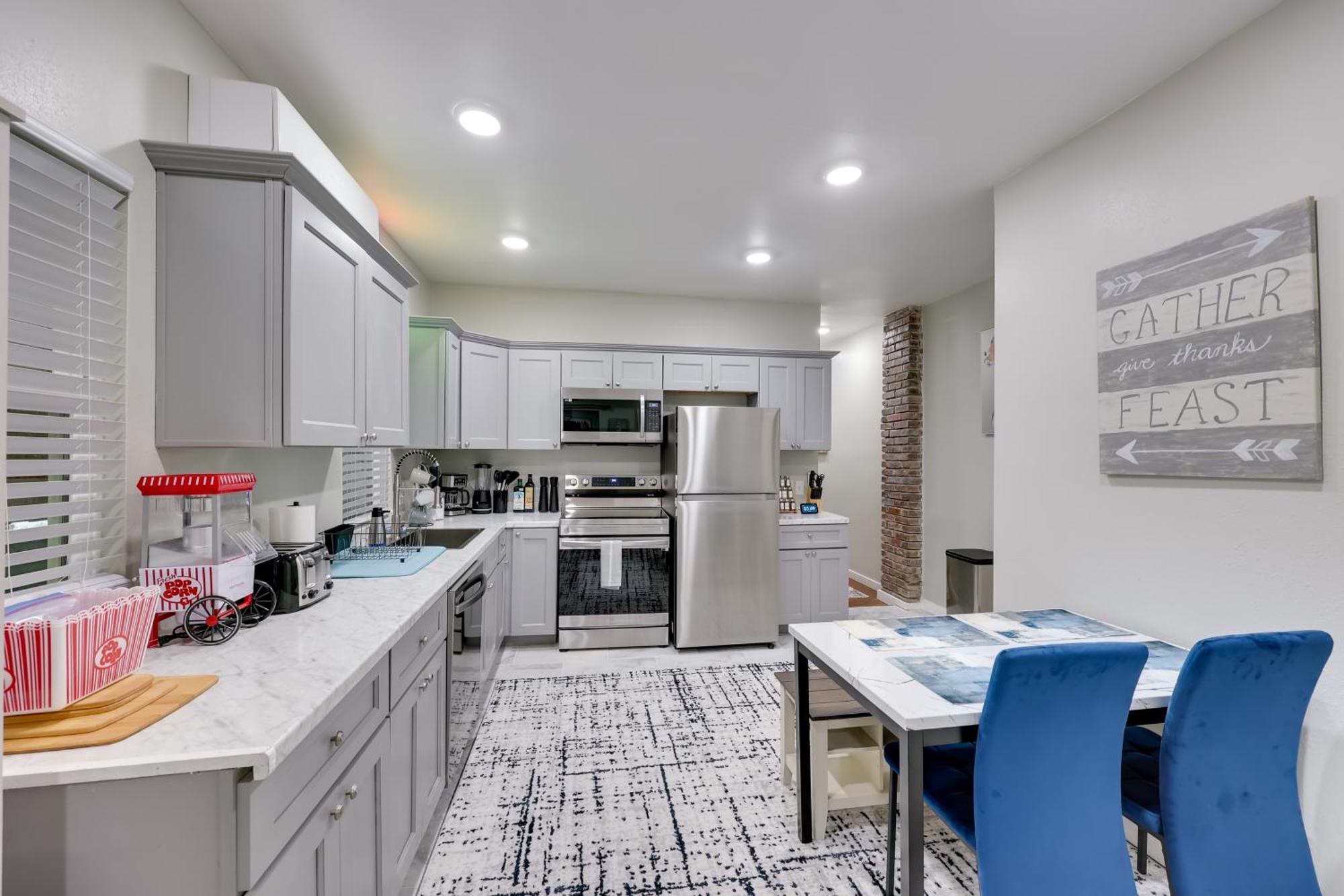 Hot Springs Home With Yard, Walk To Bathhouse Row! 외부 사진