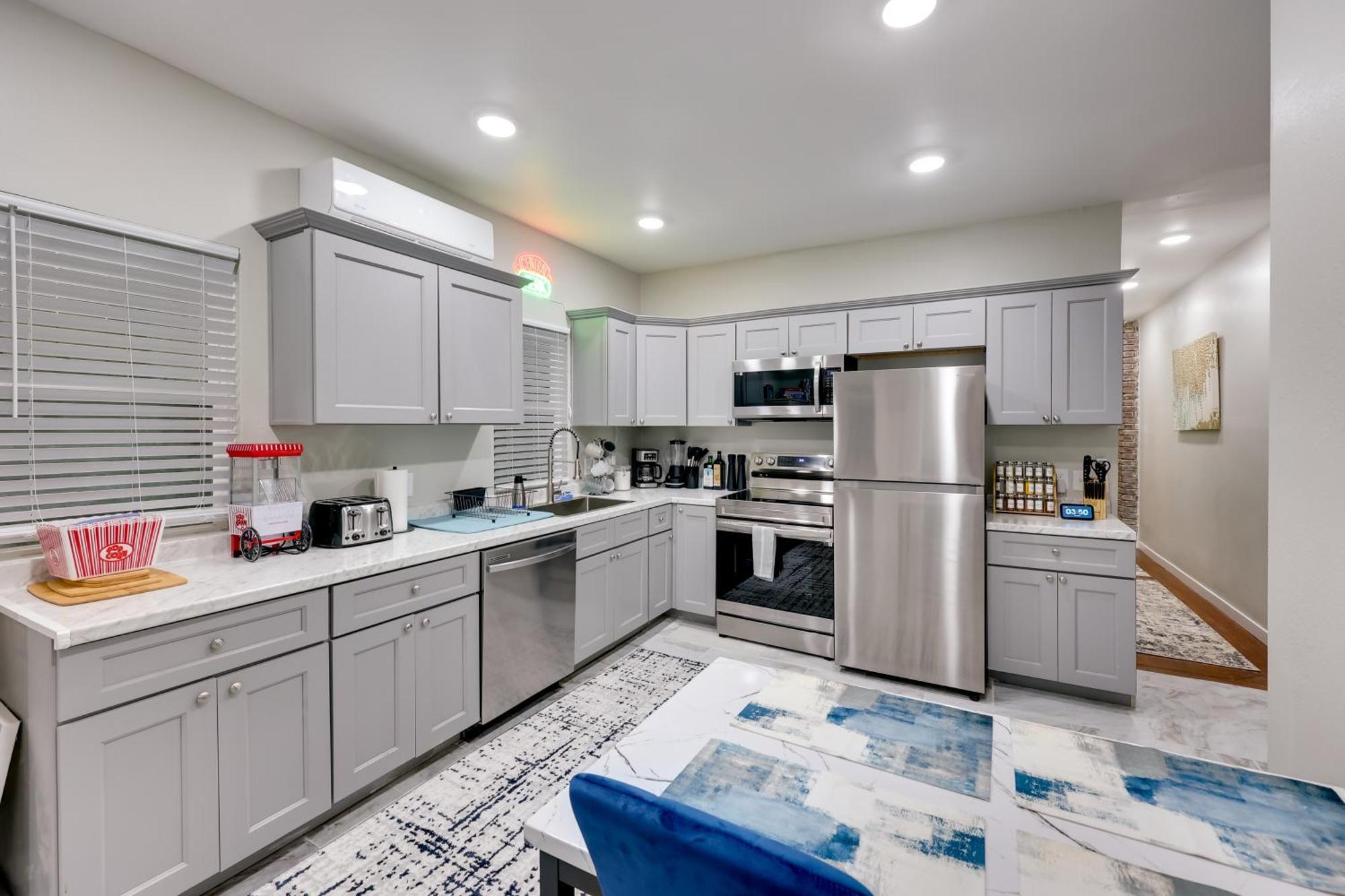 Hot Springs Home With Yard, Walk To Bathhouse Row! 외부 사진